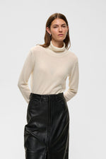 Laden Sie das Bild in den Galerie-Viewer, PeiIW Monika Turtleneck