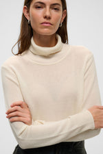 Laden Sie das Bild in den Galerie-Viewer, PeiIW Monika Turtleneck