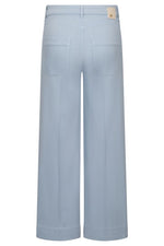 Laden Sie das Bild in den Galerie-Viewer, Jeans Miru 6/8 Soft Touch Denim