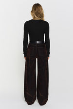 Laden Sie das Bild in den Galerie-Viewer, Turid Flocked Denim Jeans
