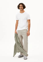 Laden Sie das Bild in den Galerie-Viewer, Jaames Brushed T-Shirt weiß
