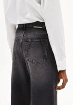 Laden Sie das Bild in den Galerie-Viewer, Baarell Jeans Barell
