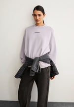 Laden Sie das Bild in den Galerie-Viewer, Sweatshirt Alizaa Difference
