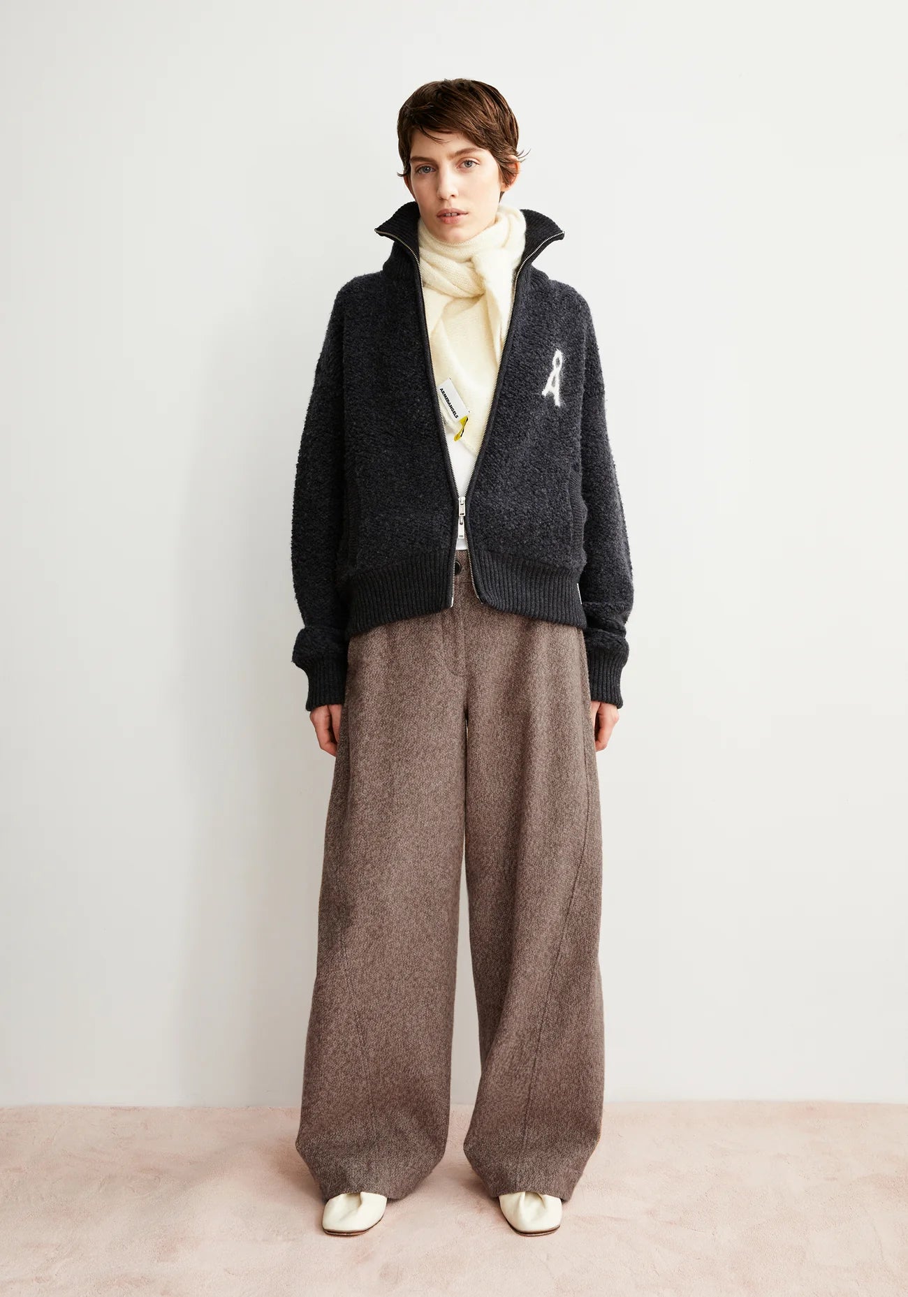 Iconic Å Gwenaa Bouclé Jacke aus Bio Baumwolle