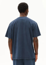 Laden Sie das Bild in den Galerie-Viewer, T-Shirt Maarkos Iconic Å GD night sky
