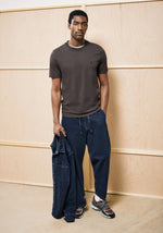 Laden Sie das Bild in den Galerie-Viewer, T-Shirt James claystone
