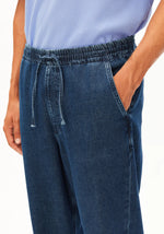 Laden Sie das Bild in den Galerie-Viewer, Tapered Pull On Pant Bio-Baumwoll-Mix
