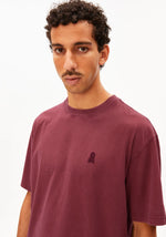 Laden Sie das Bild in den Galerie-Viewer, Iconic Å Maarkos GMT DYE T-Shirt
