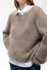 Laden Sie das Bild in den Galerie-Viewer, Knit Pullover Jetra
