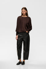 Laden Sie das Bild in den Galerie-Viewer, Olive Blouse
