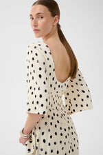 Laden Sie das Bild in den Galerie-Viewer, Dress HenriIW
