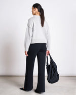 Laden Sie das Bild in den Galerie-Viewer, Jumper Yagmur Light Grey GOTS
