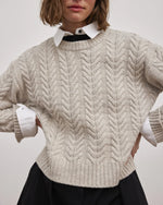 Laden Sie das Bild in den Galerie-Viewer, Knit Elida
