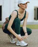 Laden Sie das Bild in den Galerie-Viewer, The Re-Run White Silver - White / Cognac
