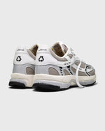 Laden Sie das Bild in den Galerie-Viewer, The Re-Run White Silver - White / Brown

