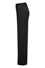 Laden Sie das Bild in den Galerie-Viewer, Pants Cosmea DB Techno Jersey Modal Touch
