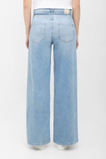 Laden Sie das Bild in den Galerie-Viewer, Wide Leg Jeans Sventy B

