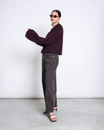 Laden Sie das Bild in den Galerie-Viewer, Barrel Leg Denim Jeans Faya Mud GOTS
