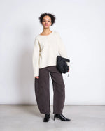 Laden Sie das Bild in den Galerie-Viewer, Barrel Leg Denim Jeans Faya Mud GOTS
