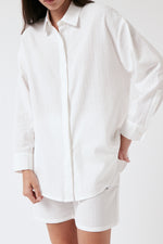 Laden Sie das Bild in den Galerie-Viewer, Caracas Shirt White
