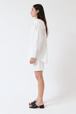 Laden Sie das Bild in den Galerie-Viewer, Caracas Shirt White
