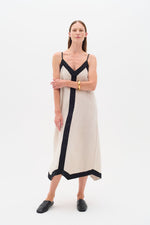 Laden Sie das Bild in den Galerie-Viewer, Leinenkleid Rigitta
