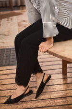 Laden Sie das Bild in den Galerie-Viewer, Spitzenhose Viana
