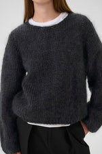 Laden Sie das Bild in den Galerie-Viewer, Knit Jetra
