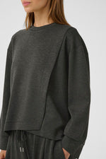 Laden Sie das Bild in den Galerie-Viewer, Sweater Gida
