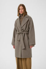 Laden Sie das Bild in den Galerie-Viewer, Coat Yilla
