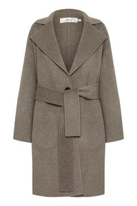 Coat Yilla