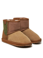 Laden Sie das Bild in den Galerie-Viewer, Lammfell Boots Wallaby Mini Patchwork
