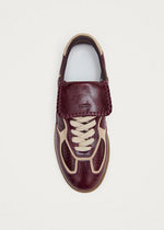 Laden Sie das Bild in den Galerie-Viewer, Sneaker tb.490 Club Patent Deep Burgundy
