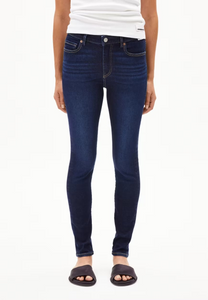 Skinny Jeans Tillaa demure