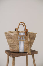 Laden Sie das Bild in den Galerie-Viewer, The Monogram Bag
